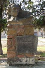 Памятник Николаю Островскому